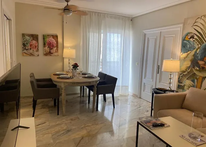 Precioso Apartamento Los Remedios Triana Plaza Espana Y Centro Historico